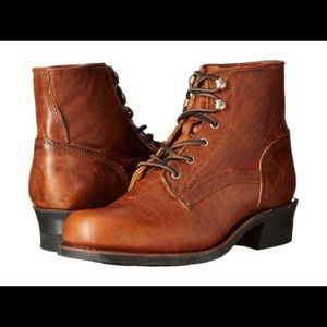Frye engineer lace up boots